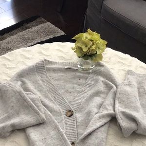 NWOT beautiful light grey sweater